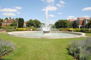 Parkway Fountain, Welwyn Garden City