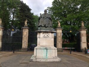 Statue of Robert Gascoyne-Cecil, 3rd Marquess of Salisbury, Hatfield 24/05/2014